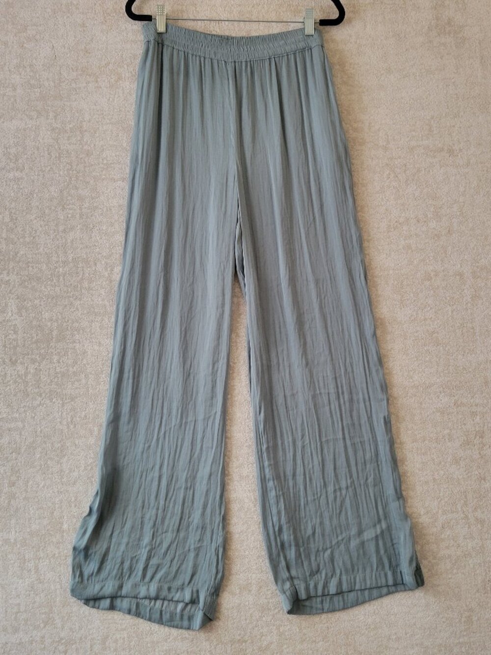 GapBody Satin Crinkled Wide Leg Pull On Pant Medium Womens Sage Green Pockets